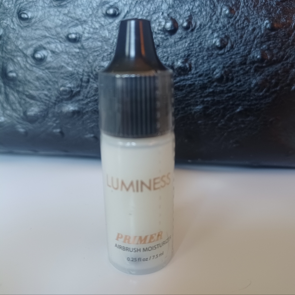 𝅺LUMINESS Primer Airbrush Moisturizer